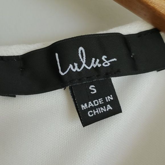 Lulu's Tale to Tell Blue & Ivory Embroidered Shift Mini Dress D3017 Size Small - Picture 4 of 5